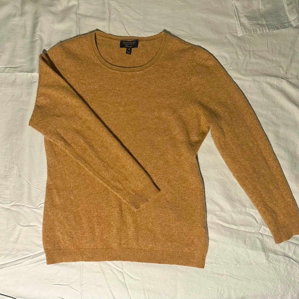 Cashmere Charters Club Sweater - Size Medium